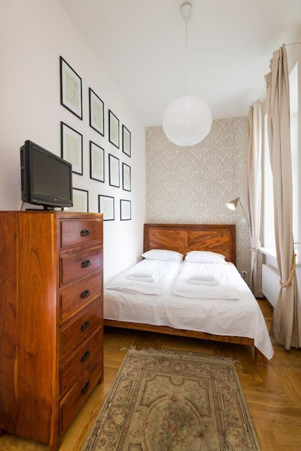 Yourplace Central Apartments كراكوفيا المظهر الخارجي الصورة